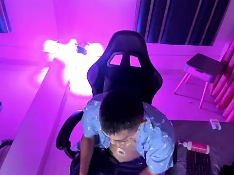 Damiam_23 Live XXX Chat