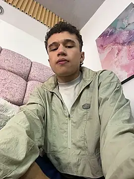 Dominik_Souza's Live XXX Chat