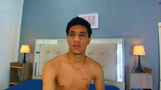 Chat XXX en directo de _Thiago12