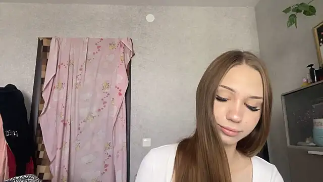 MarryTurnier Adlı Modelin Canlı XXX Sohbeti