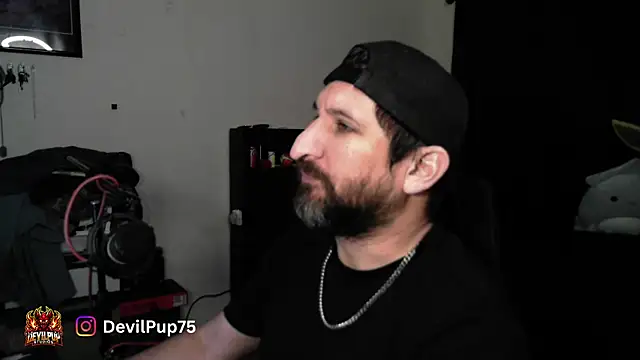 צ'אט XXX בשידור חי של DevilPup75_