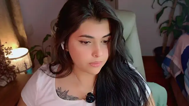 Nannicuteen Live XXX chat