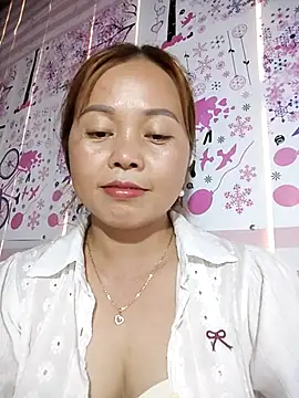 Yee_Yee1 Chat XXX in diretta