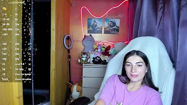Chat +18 de Fiery_Brunette_ ao vivo