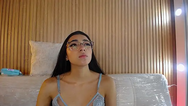 Violett1126 – Naživo XXX chat