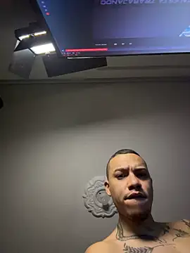 AlphaMasterXxx live XXX chat