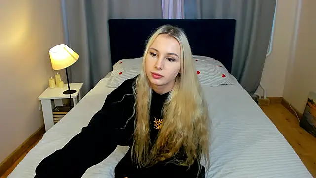 Karolina_brand's Live XXX Chat