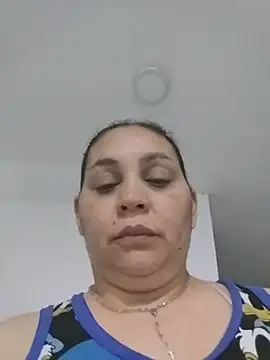 Chat +18 de MirandaSoto ao vivo