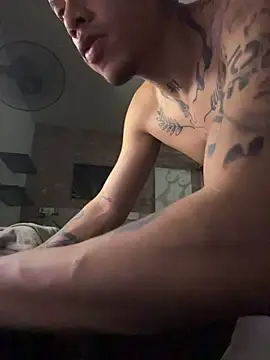 AlphaMasterXxx Chat XXX live