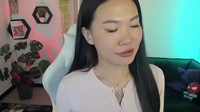Chat +18 de LunaPurrr ao vivo