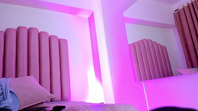 Lana_fox01's Live XXX Chat