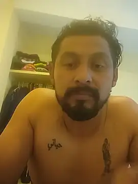 gazu1402's Live XXX Chat