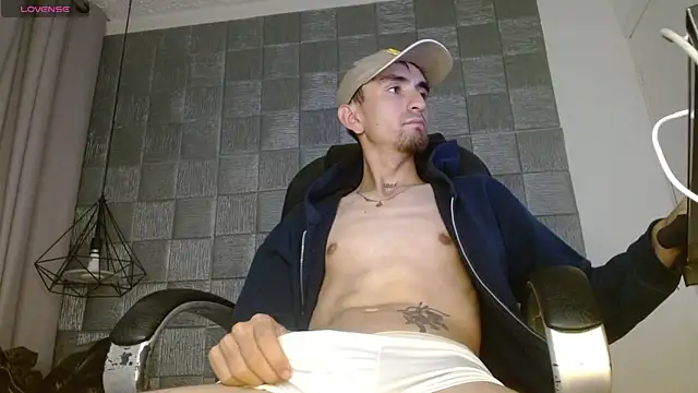 MykeCastle Chat XXX live
