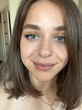 yoyogirlx's Live XXX Chat