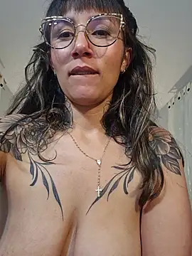 Mar_puentes Live XXX-Chat