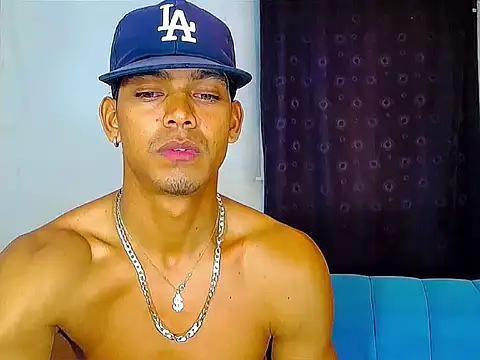 Chatroom XXX en direct de theMyke101
