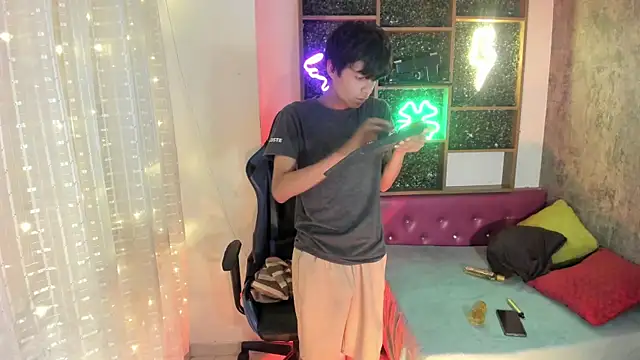 Alex_it0_ Chat XXX in diretta