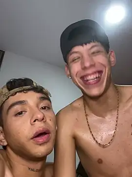 yoskingg's Live XXX Chat