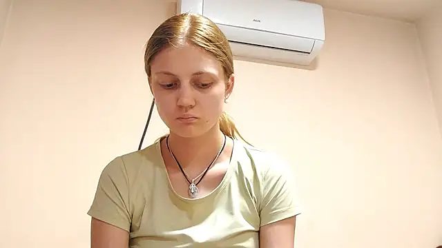 LunaLaday live XXX chat