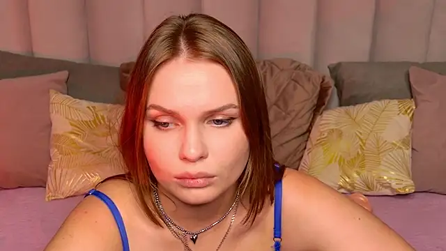 KattyWests Adlı Modelin Canlı XXX Sohbeti