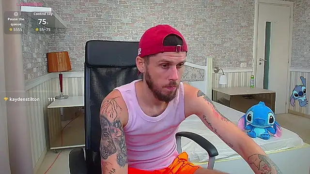 JonahShaw's Live XXX Chat