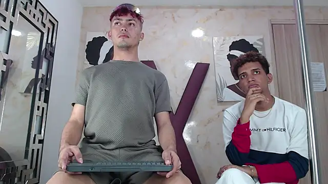 VERY_HOT_GUYS Live XXX-chat