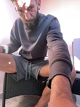 Michel_huge: απευθείας συνομιλία ΧΧΧ