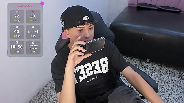 Živý XXX chat alan_twink12