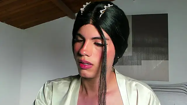 laylavg XXX чат на живо