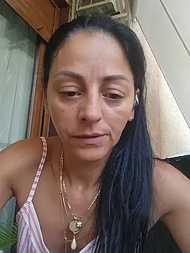 bruneta_sexy23 Chat XXX in diretta