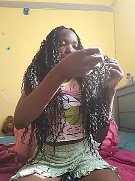 צ'אט XXX בשידור חי של Its_slimianaa