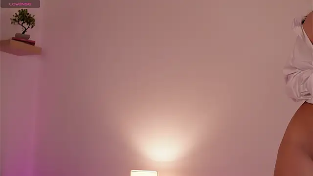 FlirtyFawn Live XXX-chat
