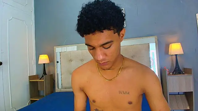XXX chat uživo modela _Thiago12