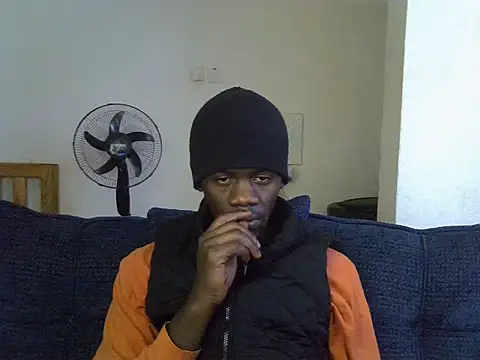 Thee_Biggest's Live XXX Chat