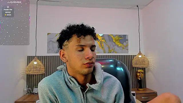 JDWhite18 élő XXX-chatje