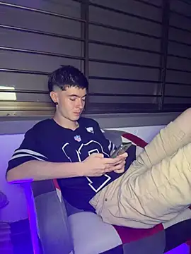 צ'אט XXX בשידור חי של Maison_Laurent_x