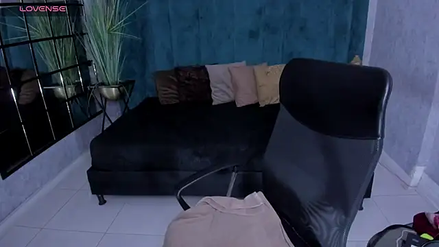 Chat +18 de AngelaCoffee ao vivo