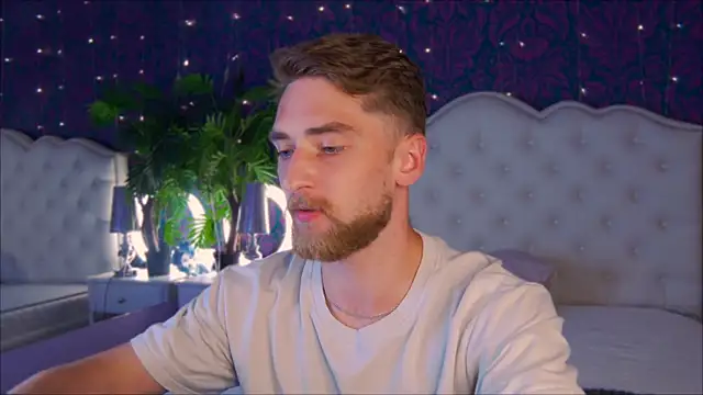 Dexter_Raze Show Webcam