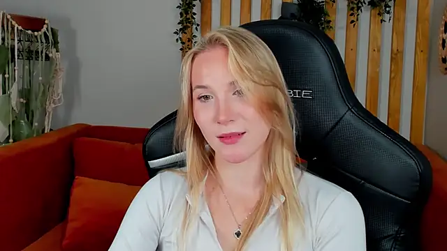 ElaraVoltage Live XXX-Chat
