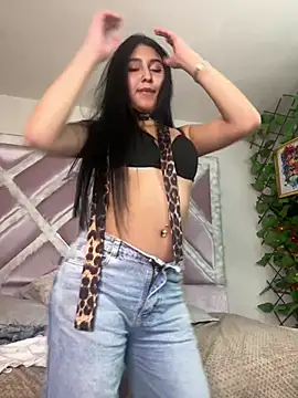 zoe_669's Live XXX Chat