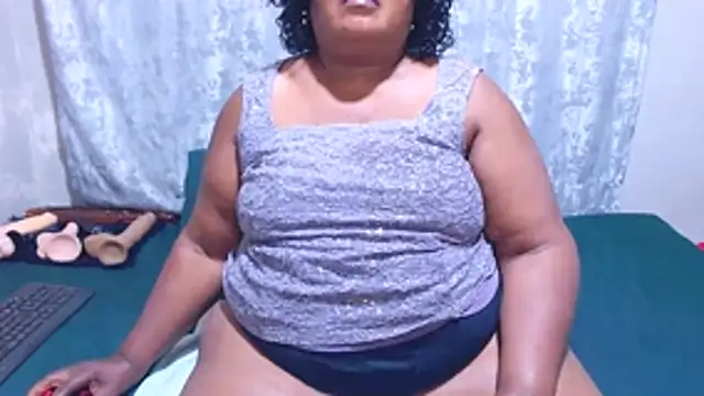 MatureBootyBabe4Uxx Obrolan Langsung XXX