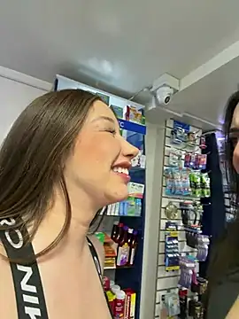 roouse Chat XXX live