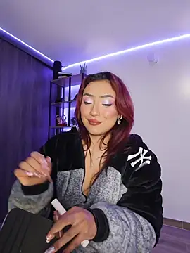 Chat +18 de Silvana_Goddess ao vivo
