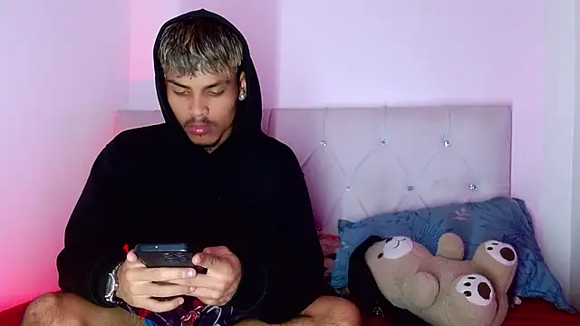 Angel_foxc13 Adlı Modelin Canlı XXX Sohbeti