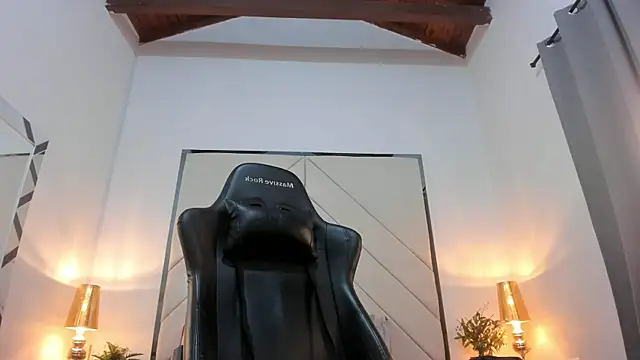 XXX chat uživo modela Jayden_VanceJS