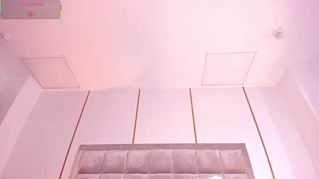 Chat +18 de DakotaWangi ao vivo