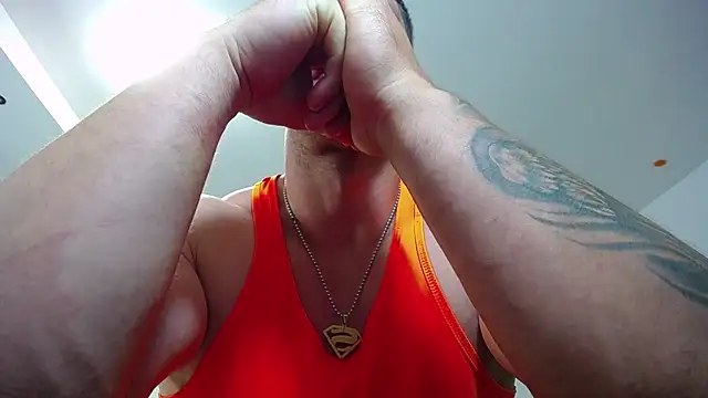 MasterAj69_のライブXXXチャット