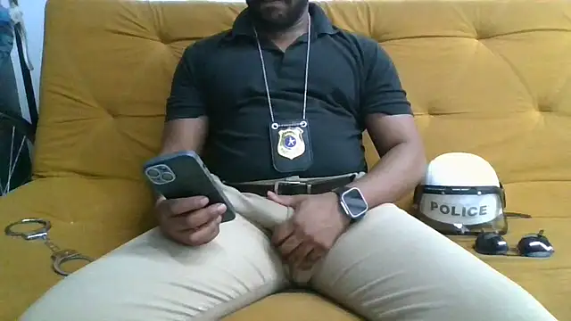 Chat XXX ao vivo de POLICEOFFICERTONY
