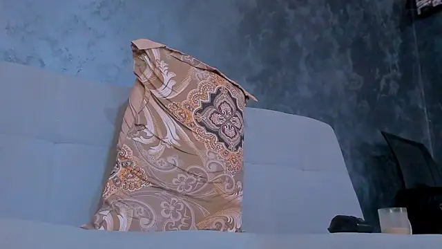 Chat XXX Live CLOUDYMARK