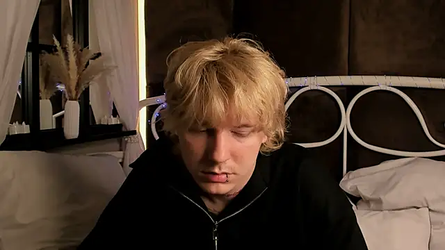 Benjamin_Harris Chat XXX in diretta